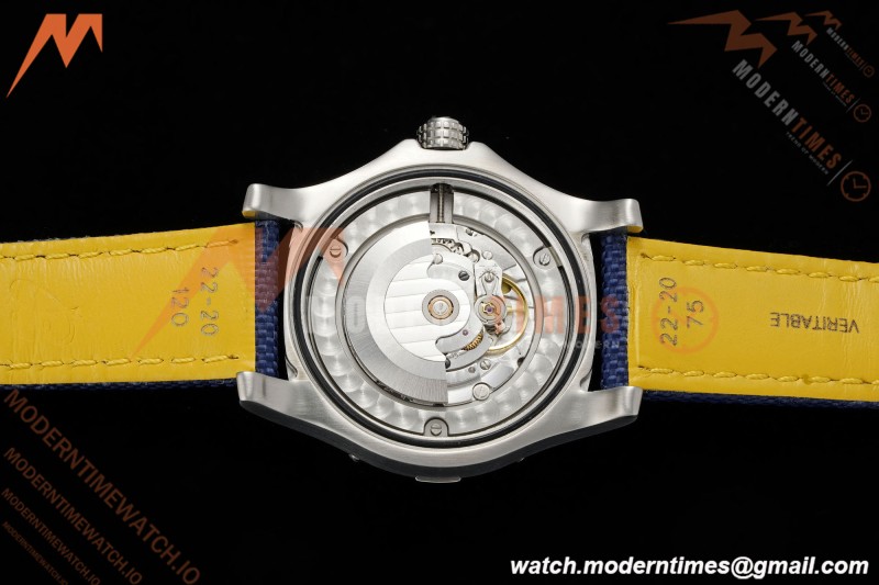 Breitling - Avenger Automatic 43mm SS/NY Blue/Stk TF V2 A2824