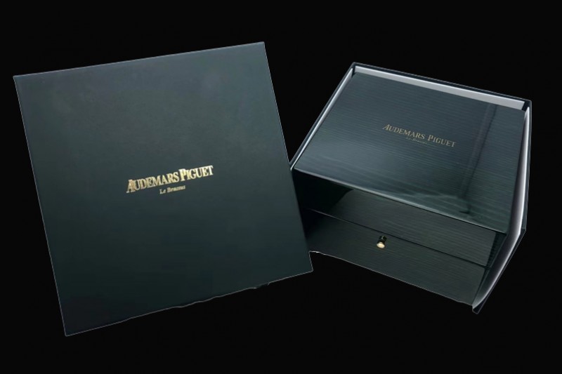 Audemars Piguet - Green Wooden Box Set 1:1 Version With Booklet and Card