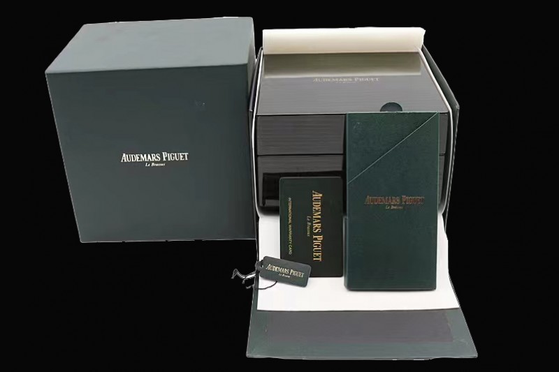 Audemars Piguet - Black Wooden Box Set 1:1 Version With Booklet and Card