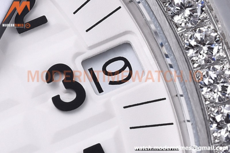 Patek Philippe - Aquanaut Lady 5067A 36mm Diamond SS/RU White PPF A324