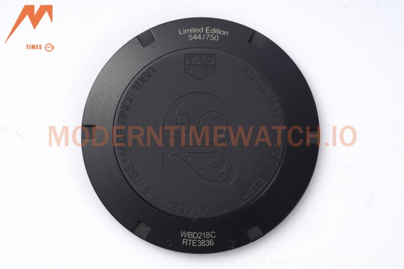 Tag Heuer - Aquaracer Caliber 5 41mm PVD/NY Carbon Black/Gold TARF SW200