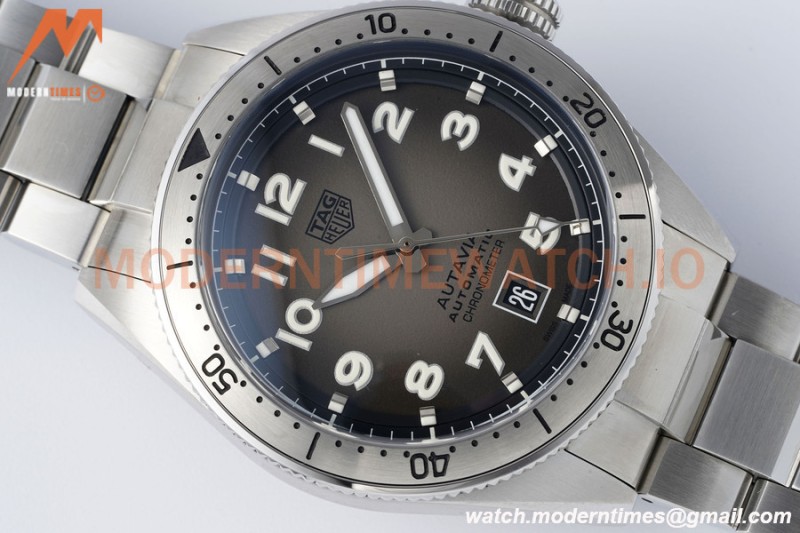 Tag Heuer - Autavia 42mm Automatic SS/SS Grey TARF SW200