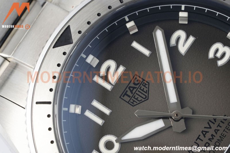 Tag Heuer - Autavia 42mm Automatic SS/SS Grey TARF SW200