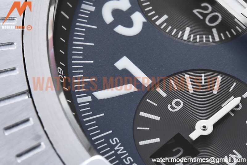Breitling - Avenger B01 Chrono 45mm SS/SS Grey/Num BLS A7750