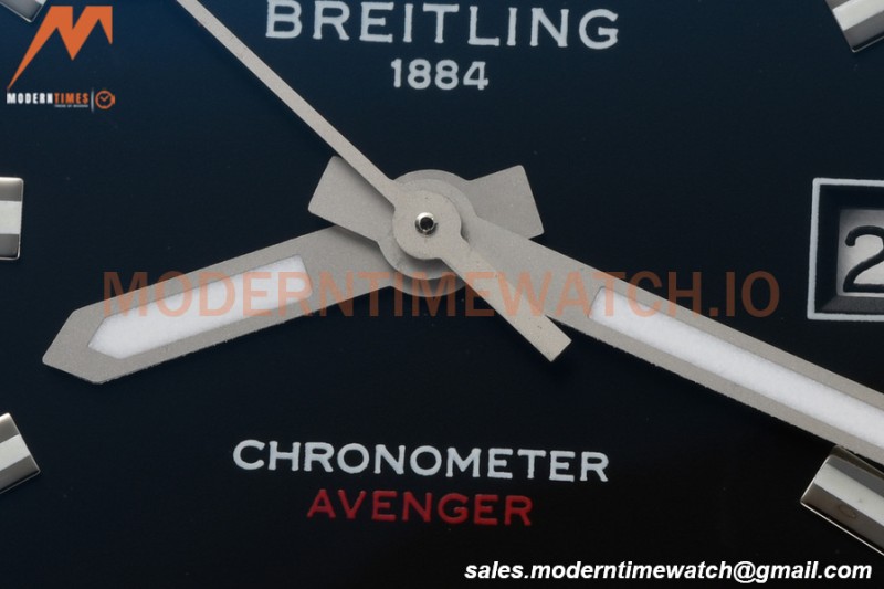Breitling - Avenger Automatic 42mm SS/NY Black/Stk BLSF A2824