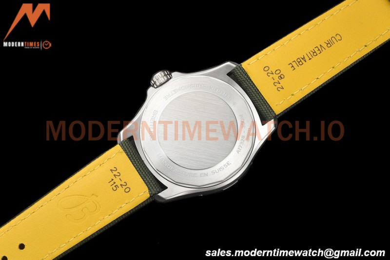 Breitling - Avenger Automatic 42mm SS/NY Green/Stk BLSF A2824