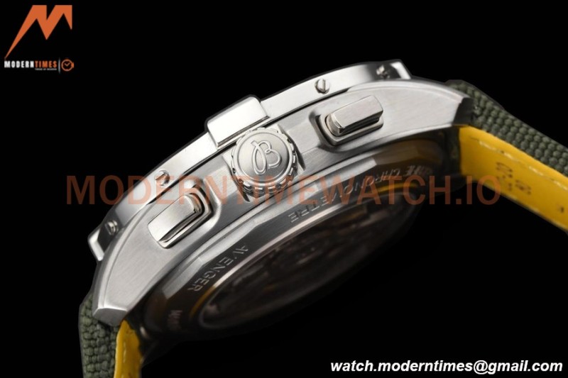 Breitling - Avenger B01 Chrono 44mm SS/NY Grn/Stk BLSF A7750 MOD