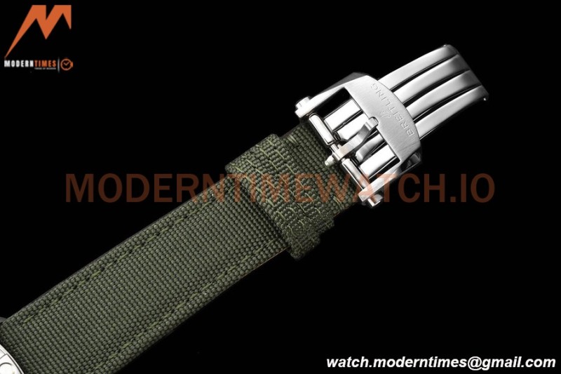 Breitling - Avenger B01 Chrono 44mm SS/NY Grn/Stk BLSF A7750 MOD