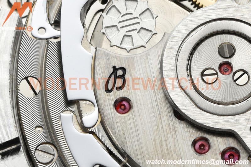 Breitling - Avenger B01 Chrono 44mm SS/NY Grn/Stk BLSF A7750 MOD