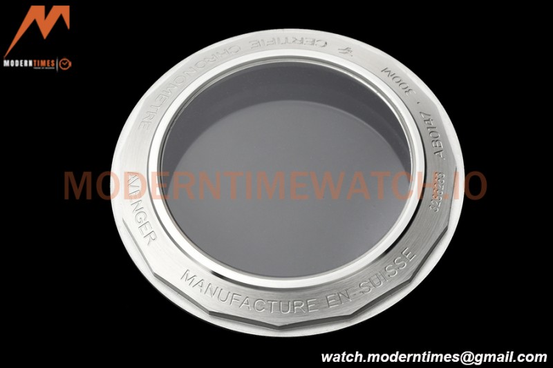 Breitling - Avenger B01 Chrono 44mm SS/NY Beig/Stk BLSF A7750 MOD