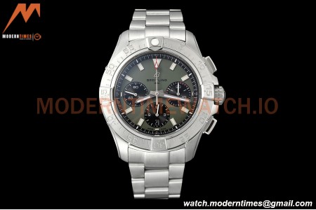 Breitling - Avenger B01 Chrono 44mm SS/SS Grn/Stk BLSF A7750 MOD