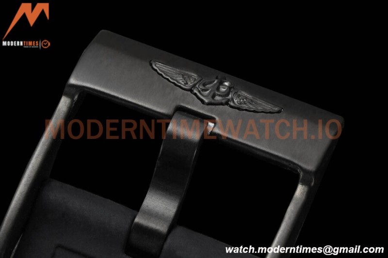 Breitling - Avenger Black Bird 44mm DLC/RU Blk/Stk GDF MY8215
