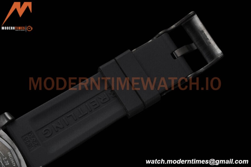 Breitling - Avenger Black Bird 44mm DLC/RU Blk/Stk GDF MY8215