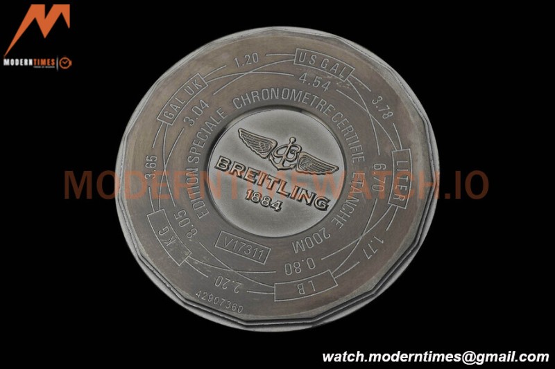 Breitling - Avenger Black Bird 44mm DLC/RU Blk/Stk GDF MY8215