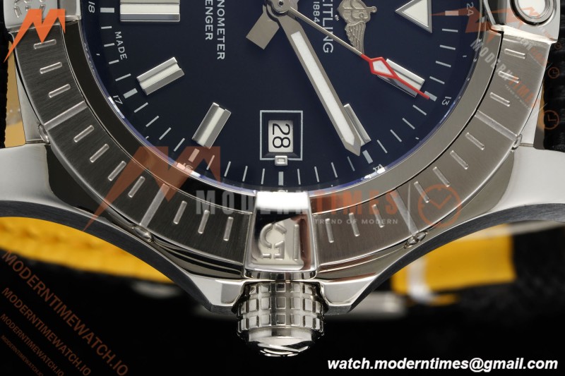 Breitling - Avenger Automatic 43mm SS/NY Blk/Stk TF V2 A2824