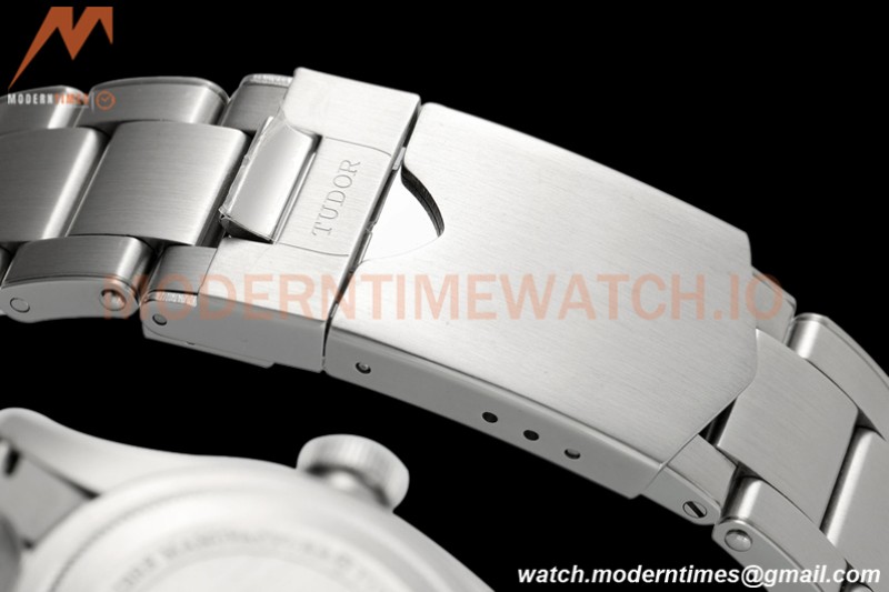 Tudor - Black Bay GMT Pepsi Automatic 41mm SS/SS White ZF A2836