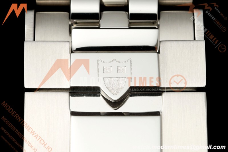 Tudor - Black Bay One 39 Automatic 39mm SS/SS Silver Dial KRF A2824