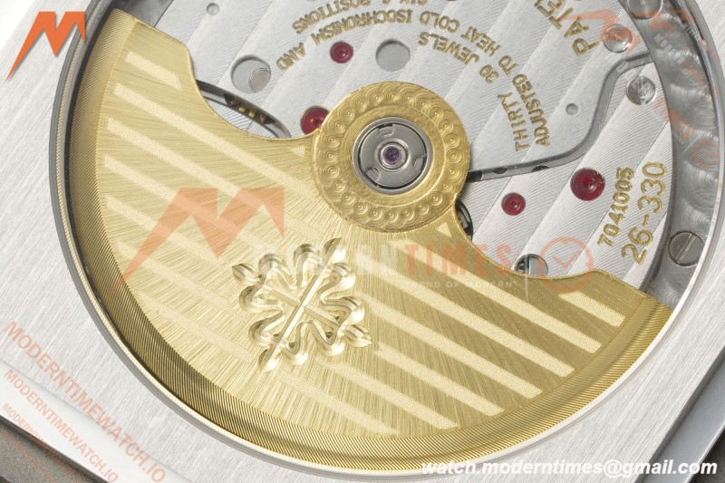 Patek Philippe - Cubitus 5821 45mm SS/SS Green Dial PPF A330