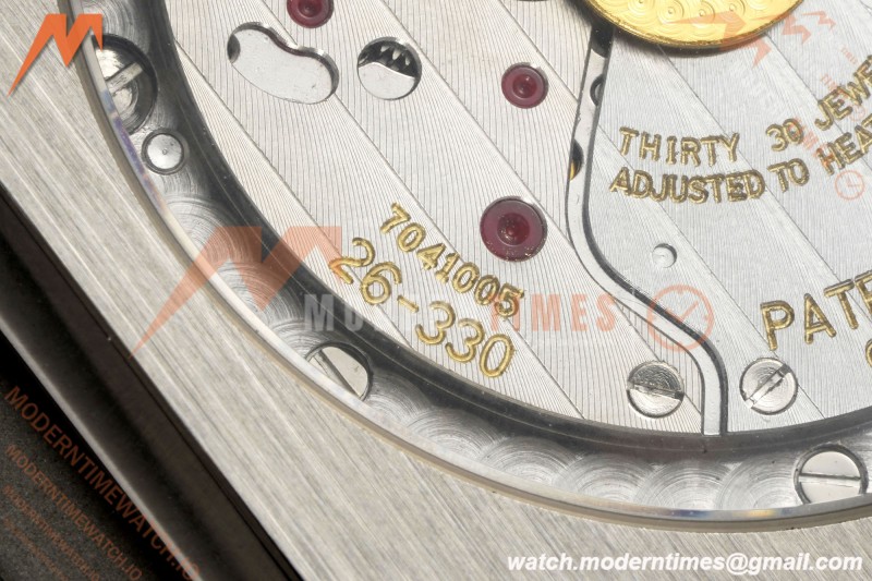 Patek Philippe - Cubitus 5821 45mm SS/SS Green Dial PPF A330