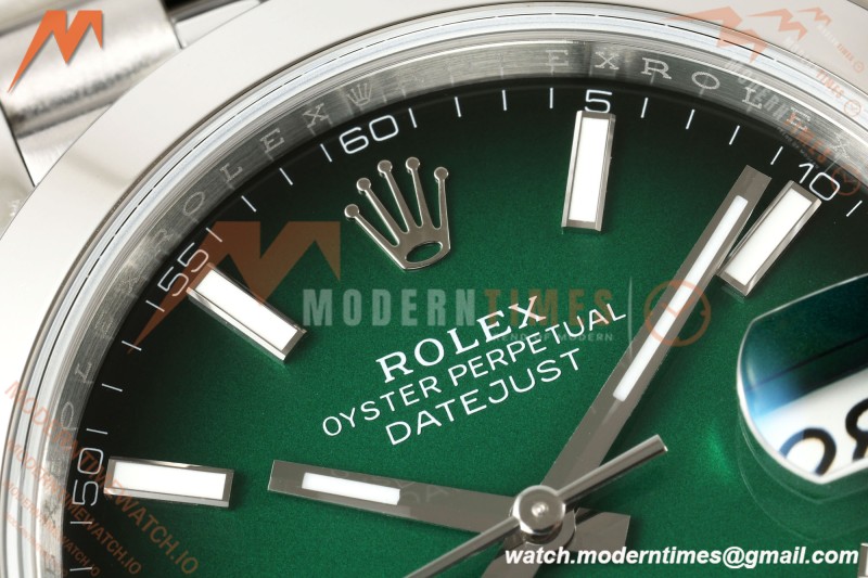 Rolex - Datejust 126334 41mm Jub Smth 904L SS/SS Ombre Green/Stk EWEF DD3235