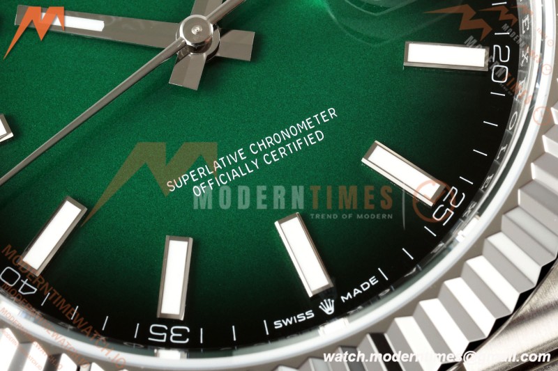 Rolex - Datejust 126334 41mm Jub Flt 904L SS/SS Ombre Green/Stk EWEF DD3235
