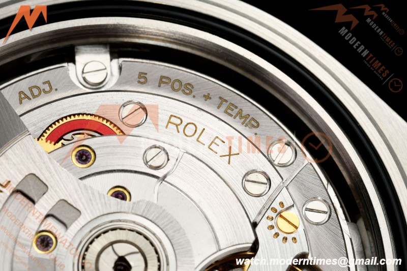 Rolex - Datejust 126334 41mm Jub Flt 904L SS/SS Wht/Stk MZF JH3235