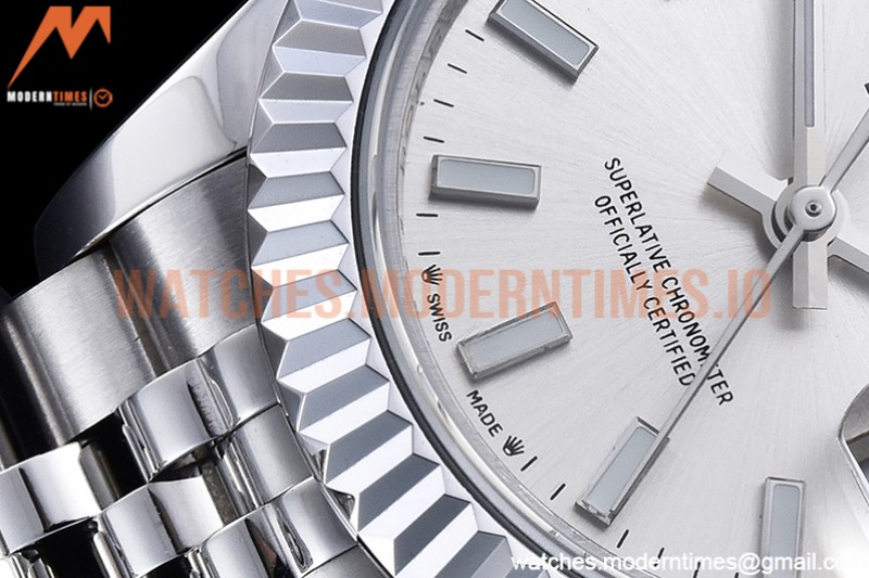 Rolex - DJ Ladies 28mm Jub Flt 904L SS/SS Silv/Stk GMF A2671