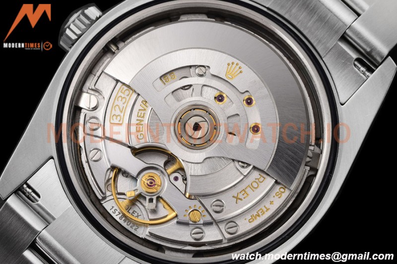 Rolex - Datejust 126300 41mm Oys Smt 904L SS/SS Grn/Stk VSF VS3235