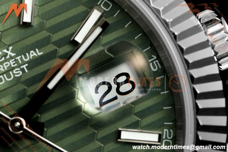 Rolex - Datejust 126334 41mm Gain Weight Jub Flt 904L SS/SS F-Grn/Stk QF SH3235
