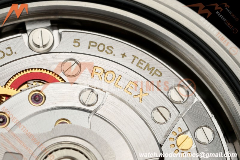 Rolex - Datejust 126334 41mm Jub Flt 904L SS/SS F-Grn/Stk SEEK SH3235