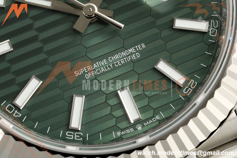 Rolex - Datejust 126334 41mm Jub Flt 904L SS/SS F-Grn/Stk SEEK SH3235
