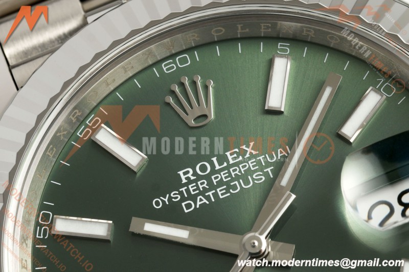 Rolex - Datejust 126334 41mm Jub Flt 904L SS/SS Mint Green VF DD3235
