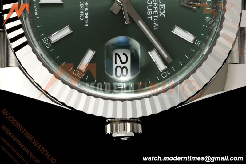 Rolex - Datejust 126334 41mm Jub Flt 904L SS/SS Mint Green VF DD3235