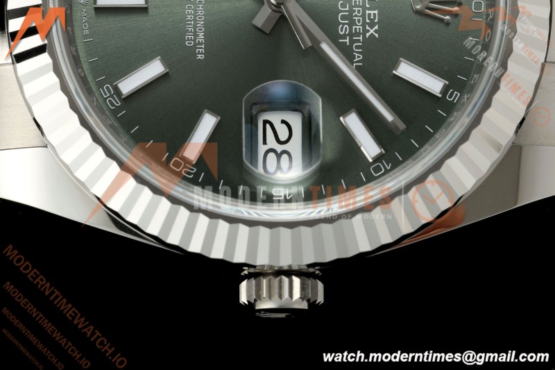 Rolex - Datejust 126334 41mm Oys Flt 904L SS/SS Grn/Stk ARF DD3235