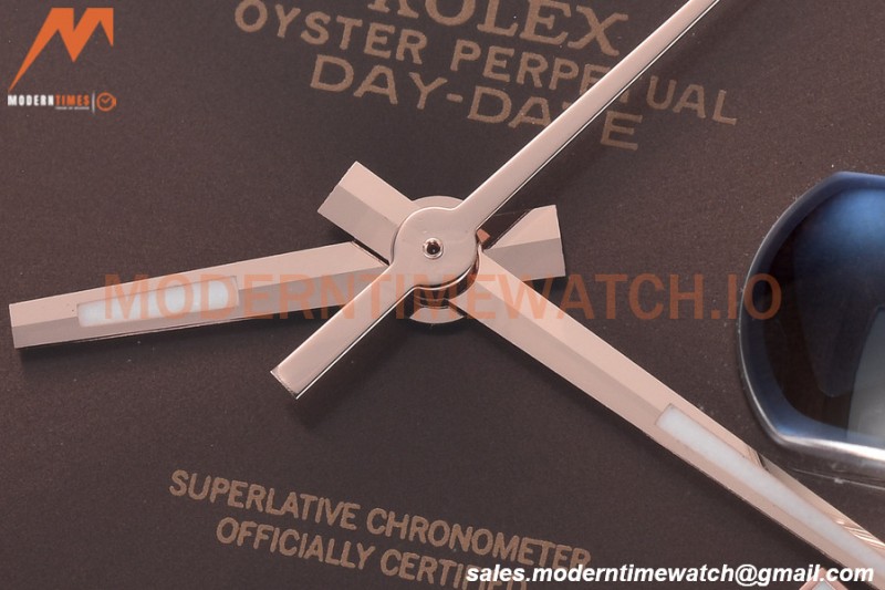 Rolex - DayDate 40mm Flt/Pres RG/RG Black Diamond GDF MY8215
