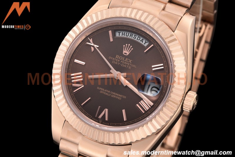Rolex - DayDate 40mm Flt/Pres RG/RG Brown Roman GDF MY8215