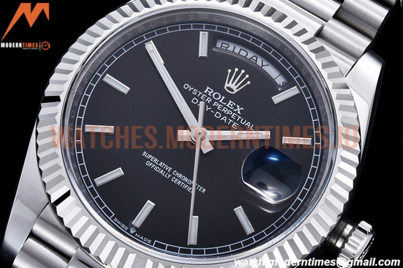 Rolex - DayDate 40mm Flt Pres SS/SS Black/Stk EWF VR3255