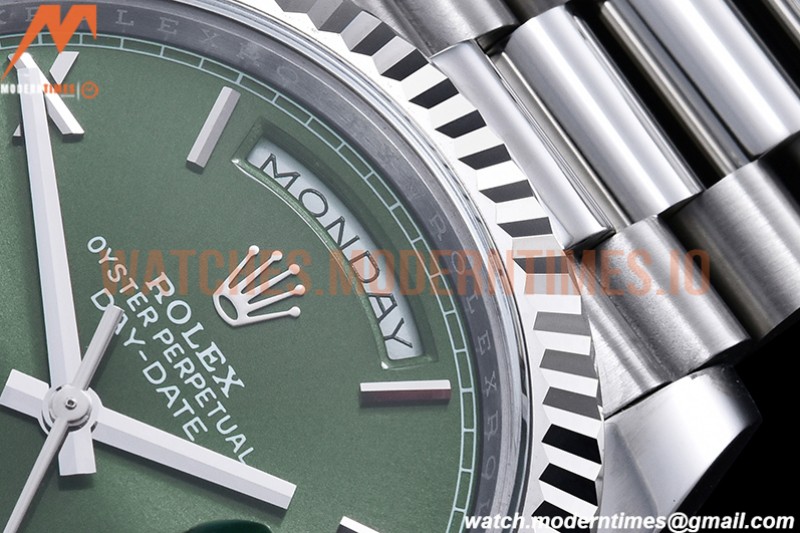 Rolex - DayDate 40mm Flt Pres SS/SS Grn/Rm EWF VR3255