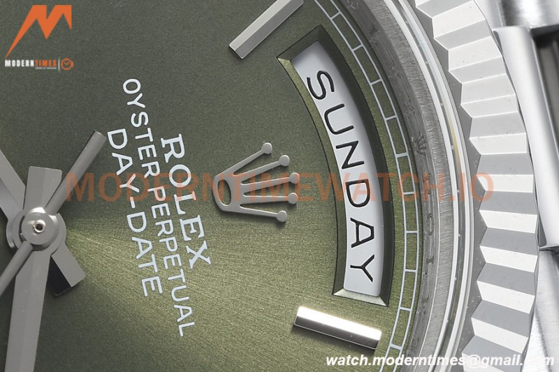 Rolex - DayDate 40mm Flt Pres SS/SS Grey/Stk EWF VR3255