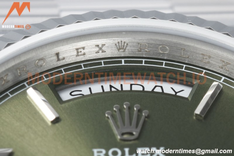Rolex - DayDate 40mm Flt Pres SS/SS Grey/Stk EWF VR3255