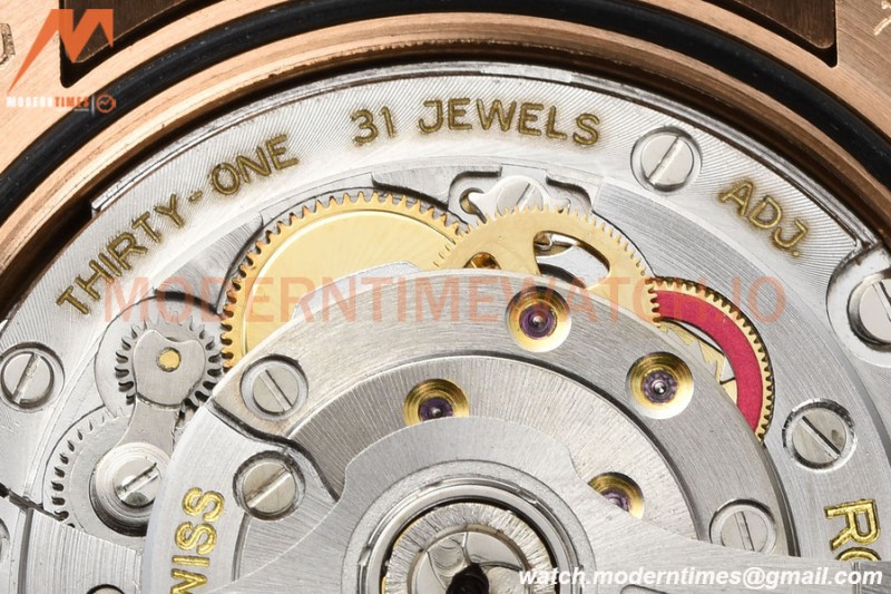 Rolex - DayDate 36mm 128235 Flt Pres RG/RG B-Grn/Dia V5 QF VR3255