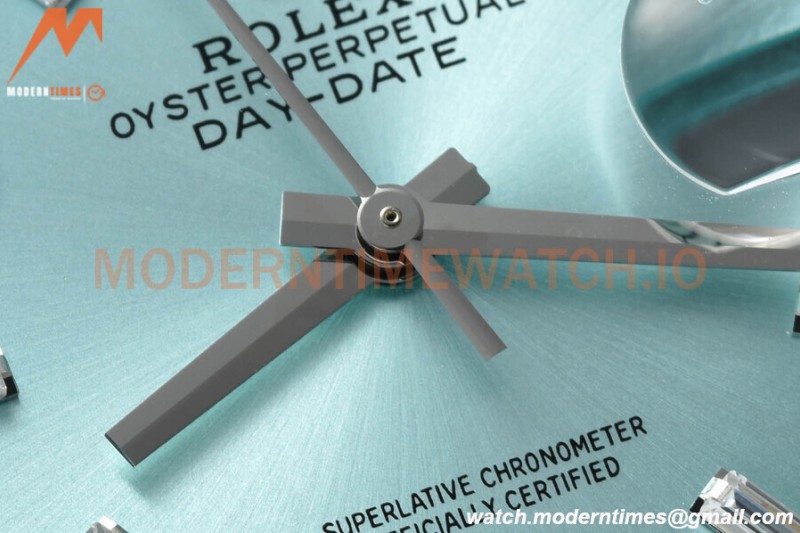 Rolex - DayDate 36mm 128236 Flt Pres SS/SS I-Blue/Dia V5 QF VR3255