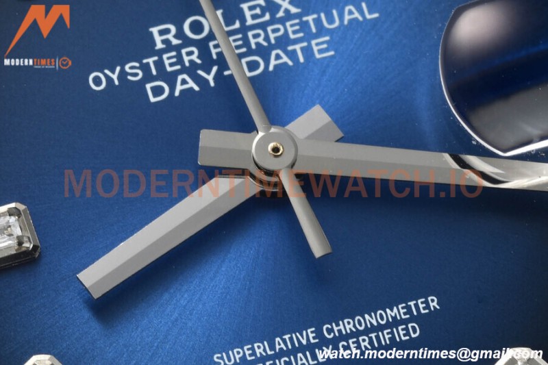 Rolex - DayDate 36mm 128239 Flt Pres SS/SS G-Blue/Dia V5 QF VR3255