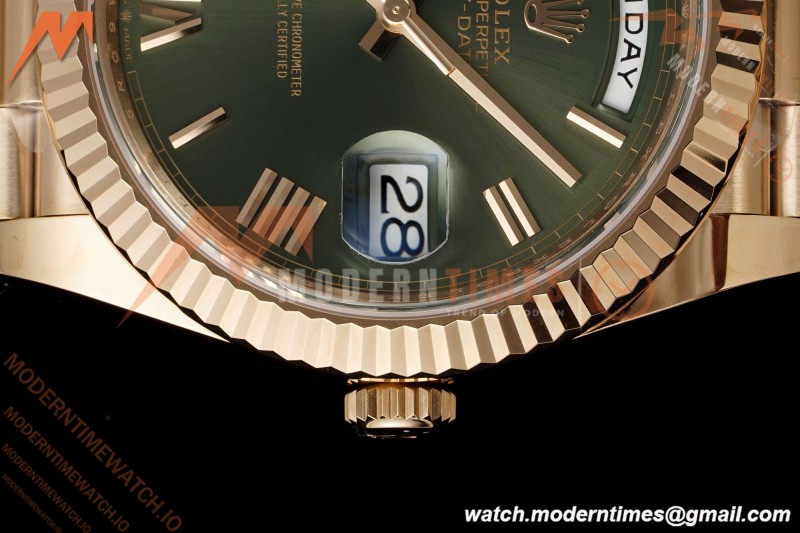 Rolex - DayDate 228235 Gain Weight 40mm Flt Pres RG/RG Green/Rmn VSF DD3255
