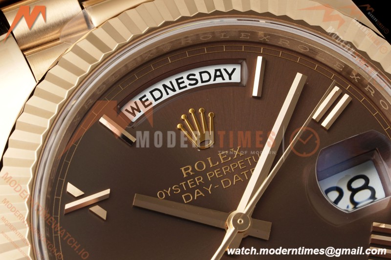 Rolex - DayDate 228235 Gain Weight 40mm Flt Pres RG/RG Brn/Rmn VSF DD3255