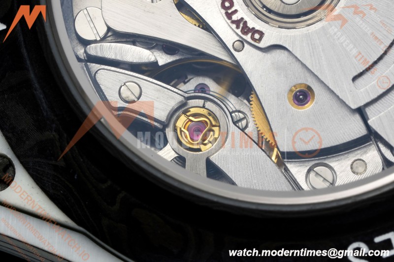Rolex - Daytona 40mm DiW Ferrari White Carbon Fiber FC/NY White Dial Sonic SA4130