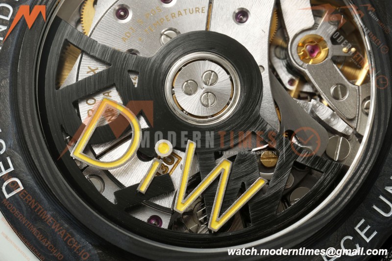 Rolex - Daytona 40mm DIW "Striker" Edition Unique Watch White Carbon Fiber FC/NY Black Dial DIWF SH4130