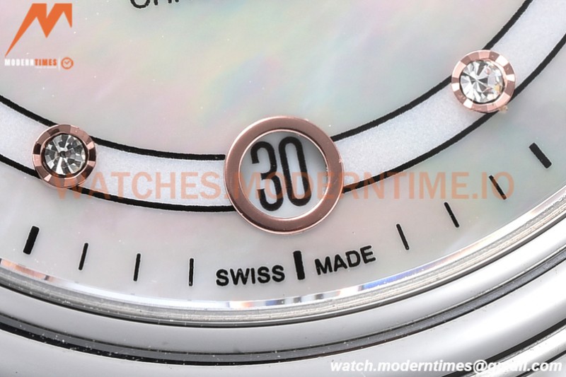 Omega - De Ville Prestige Ladies 32.7mm SS/SS White MOP GDF MY8215