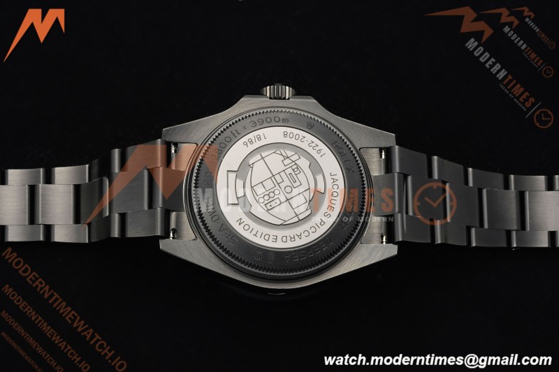 Rolex - Pro Hunter Red Deepsea Sea Dweller 116660 PVD/PVD Black GMF VR3135