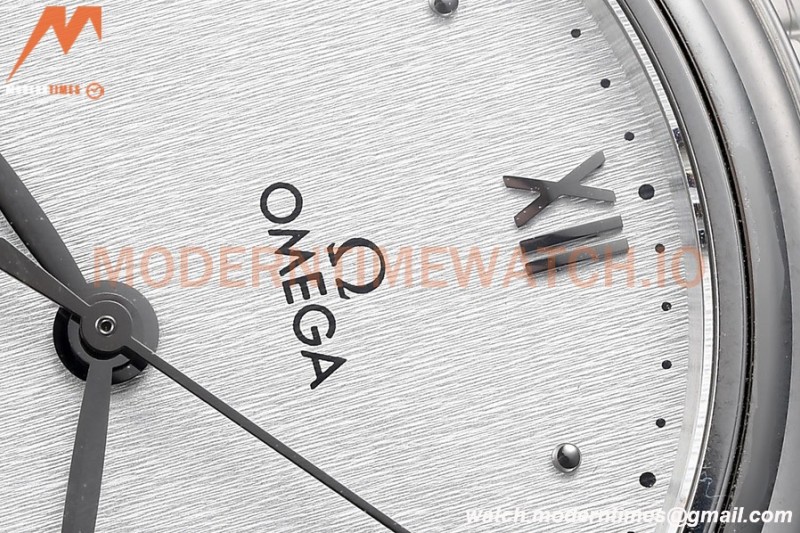 Omega - De Ville Prestige Ladies 34mm SS/SS Silver VSF A8800